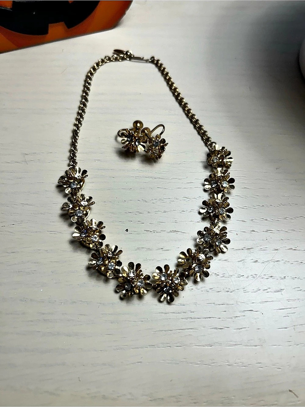Vintage Coro Gold Tone Necklace and Earring Set